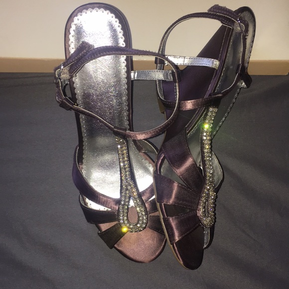 David’s Bridal/Michaelangelo “Willow” Embellished Espresso Wedges sz 8 - Picture 14 of 16